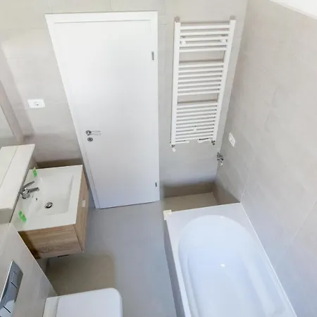 Apartament Andrei Mamaia Nord Năvodari